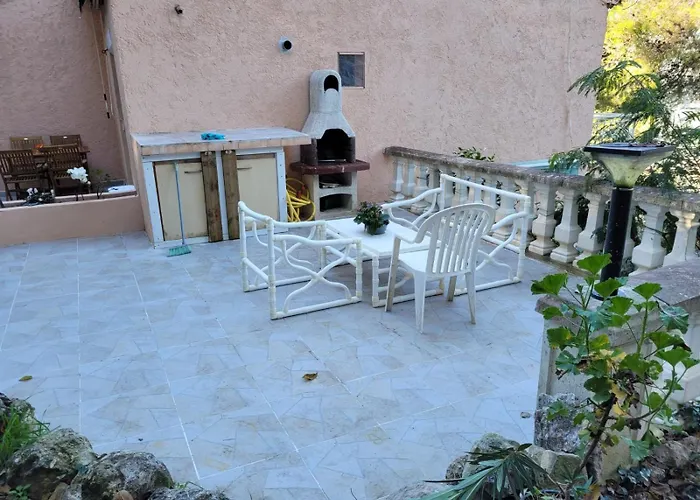 Dans Don Quijote Apartment Nizza