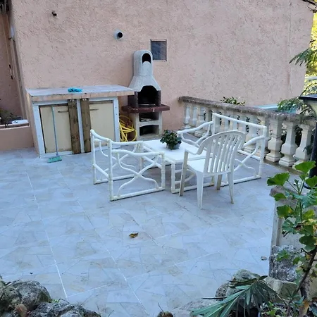 Dans Don Quijote דירה ניס